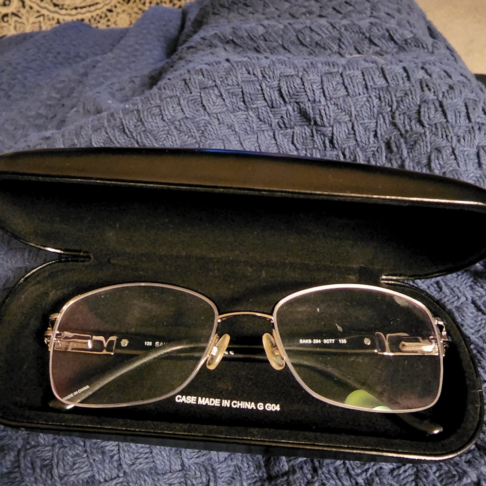 SAKS RIMLESS EYEGLASSES FRAMES BLACK